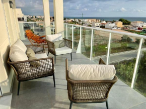 Beautiful penthouse with pool and wonderful beach view, Oliva